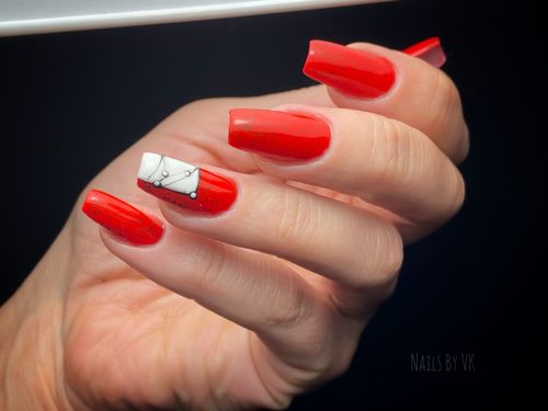 Customer photo review of Macarons Gel Polish "Didier Lab" Red Velvet