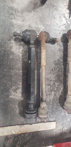 Customer photo review of 2001-2010 Duramax Death Grip Outer Tie Rods (KRTR10)