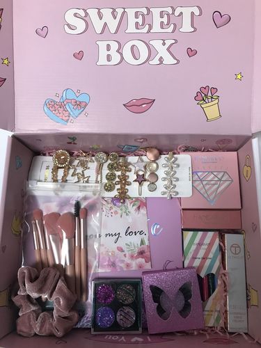 Customer photo review of Sweet Box