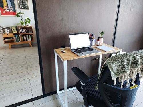 Customer photo review of Escritorio MIMA 80 x 40 Base Blanca