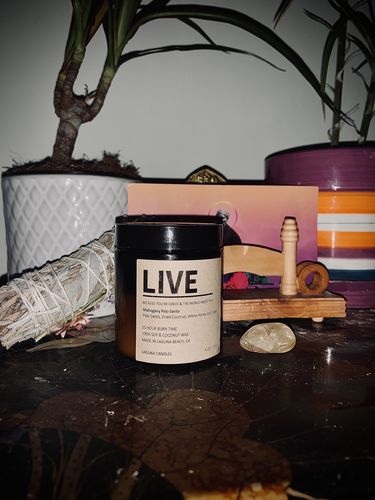 Customer photo review of Live Candle
