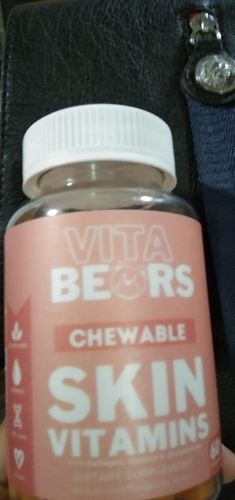 Customer photo review of Skin Vitamin Gummies