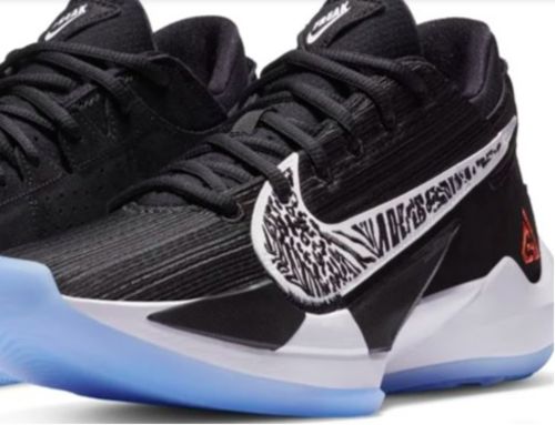 Customer photo review of Zoom Freak 2