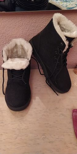 Customer photo review of (Black Friday SALE) Women's Round Head Plush Warm Snow Boots, Casual Fashion Flat Boots [Buy 2 Save More 15%]