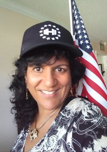 Customer photo review of Dumbell Logo 13 Stars Trucker Hat