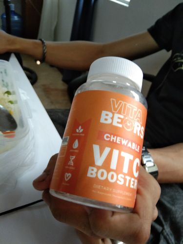 Customer photo review of Vitamin C Booster Gummies