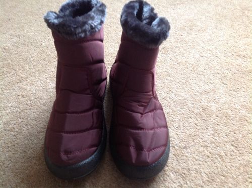 Customer photo review of Women's Winter Warm Waterproof Snow Booties [Limted SALE: Buy 2 Save More 15%]
