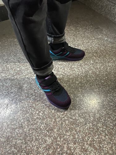 Customer photo review of Stylish Lightweight Sneakers for women
