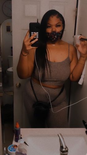 Customer photo review of Full Shine Weft Brazilian 100% Human Hair Sew In Bundles Straight Color #4 Medium Brown (#4)