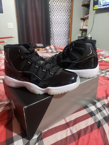 Customer photo review of Air Jordan 11 Retro 25th  Anniversary