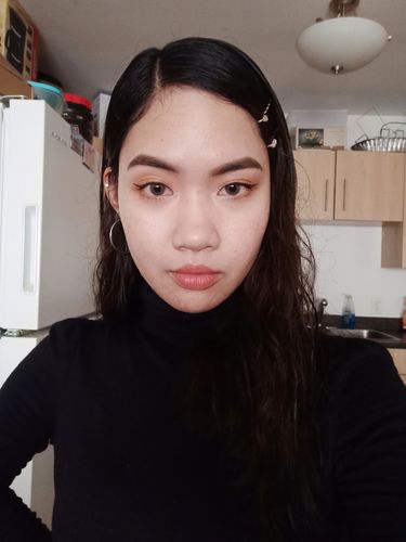 Customer photo review of OMG Kristin - gray