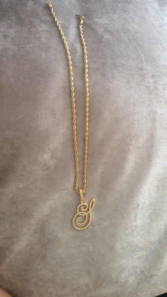 Customer photo review of MUSE CZ INITIAL NECKLACE