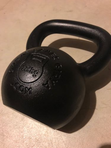 Customer photo review of 12kg / 26lbs E-coated Cast Iron Kettlebell