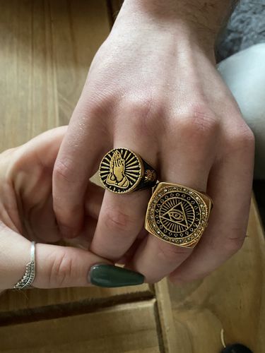 Customer photo review of BIG GOLDEN MASONIC RING