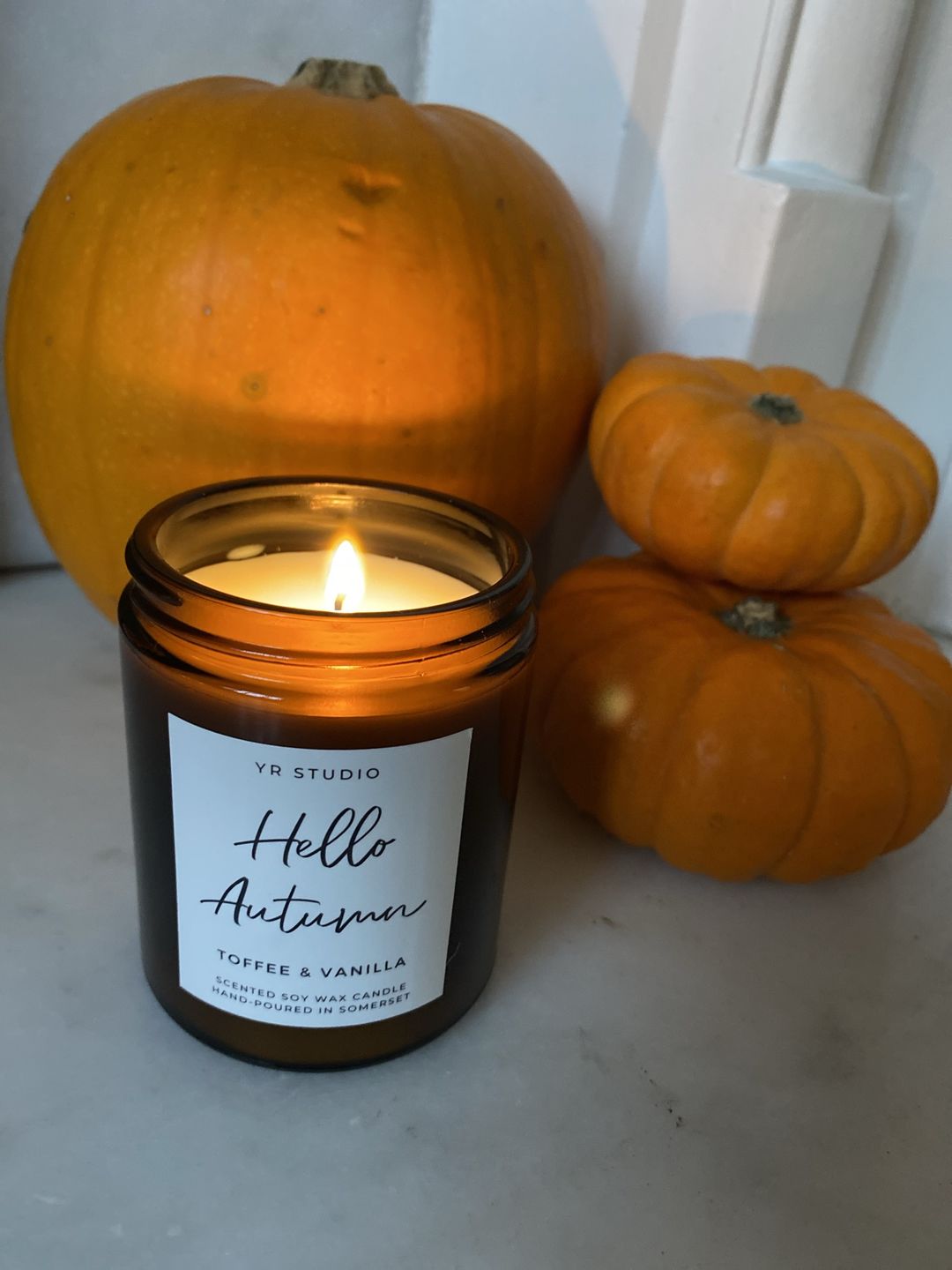 Customer photo review of "Hello Autumn" Toffee Vanilla Soy Candle - Medium