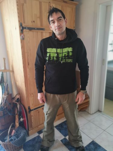Customer photo review of I HATE PEOPLE - Bio Unisex Hoodie (PREMIUM)