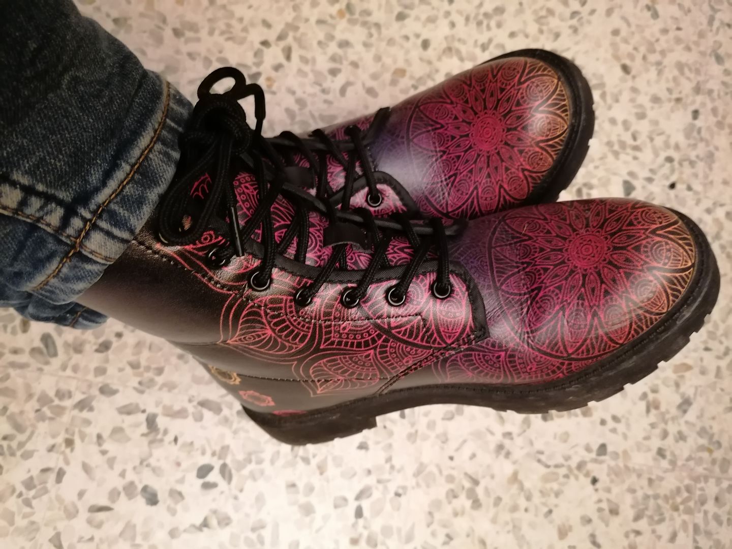 Customer photo review of Boots Chakra
