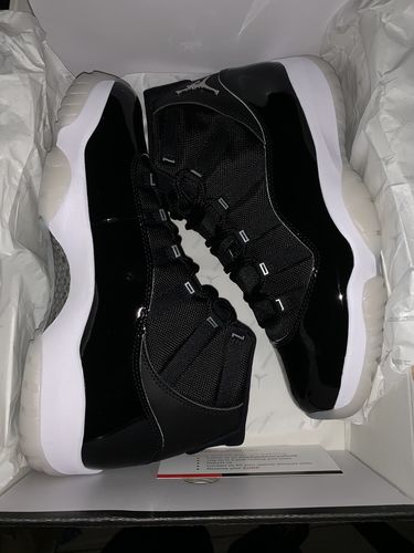Customer photo review of Air Jordan 11 Retro 25th  Anniversary