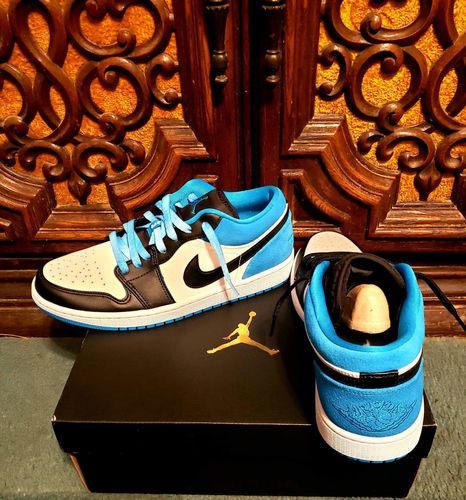 Customer photo review of Air Jordan 1 Low - Men's