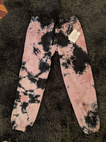 Customer photo review of Vendimia Jogger - Blush / Onyx