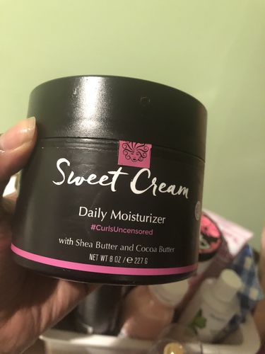 Customer photo review of Sweet Cream Moisturizer
