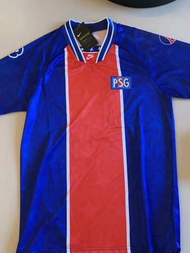 Customer photo review of Paris Saint Germain PSG - 1994/1995 Home Kit