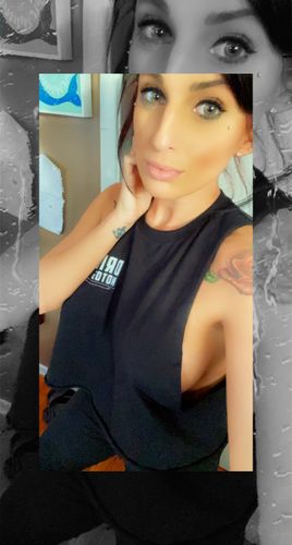 Customer photo review of 79 - Driven Motors Crop Tank Top