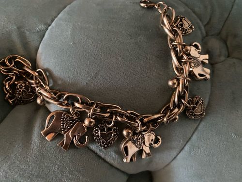 Customer photo review of Bracelet Éléphant Doré