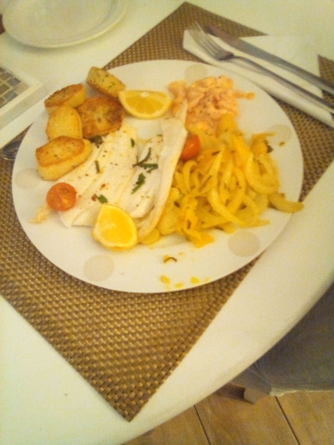 Customer photo review of White Fish Box