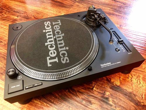 Customer photo review of Technics SL-1200MK7 Direct Drive Turntable