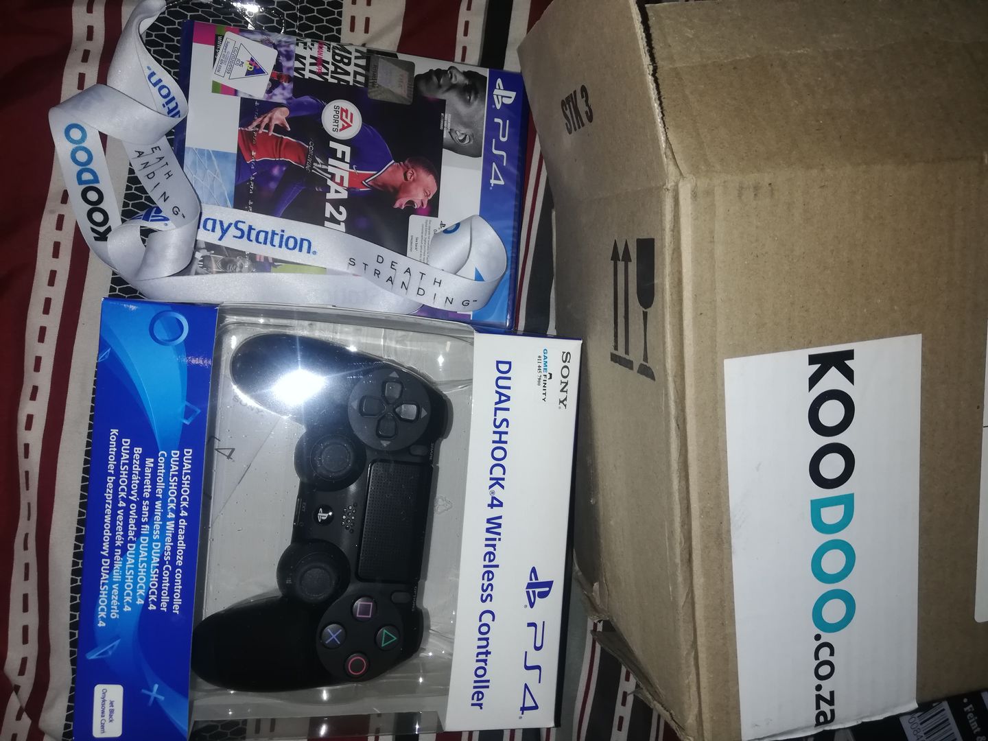 Customer photo review of PS4 Dualshock 4 - Black