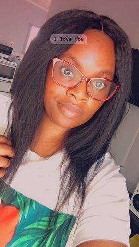 Customer photo review of Brazilian 4x4 Lace Wig - Kinky Straight
