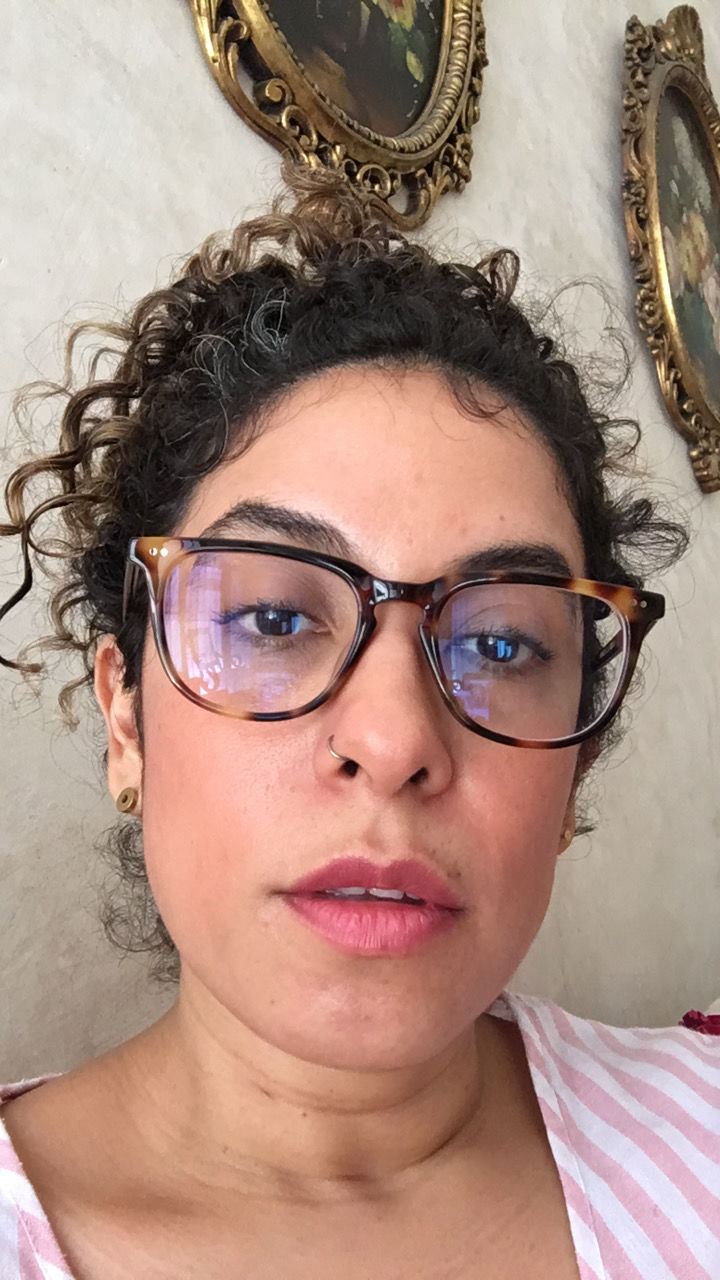 Customer photo review of 02 Liquid Foundation / Maquillaje Líquido 02