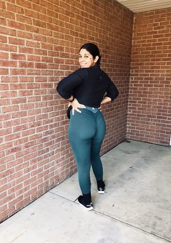 Jumil G. review of Booty Lifting | Anti Cellulite Leggings image 1 out of 1