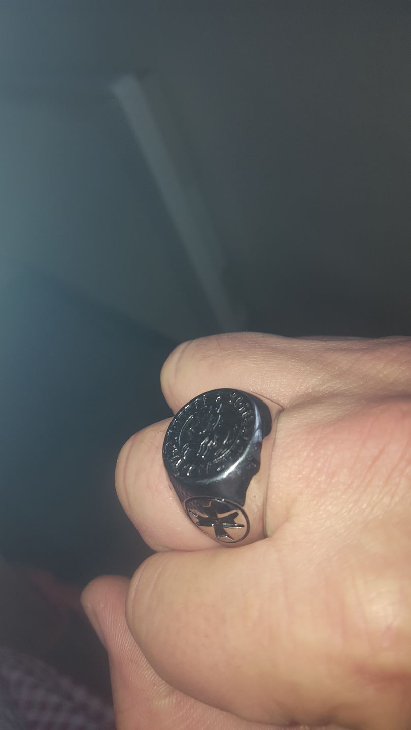 Customer photo review of Bague du Chevalier