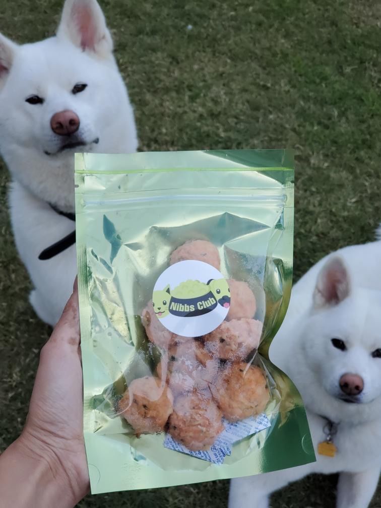 Customer photo review of Dog and Cat Fish Ball Treats