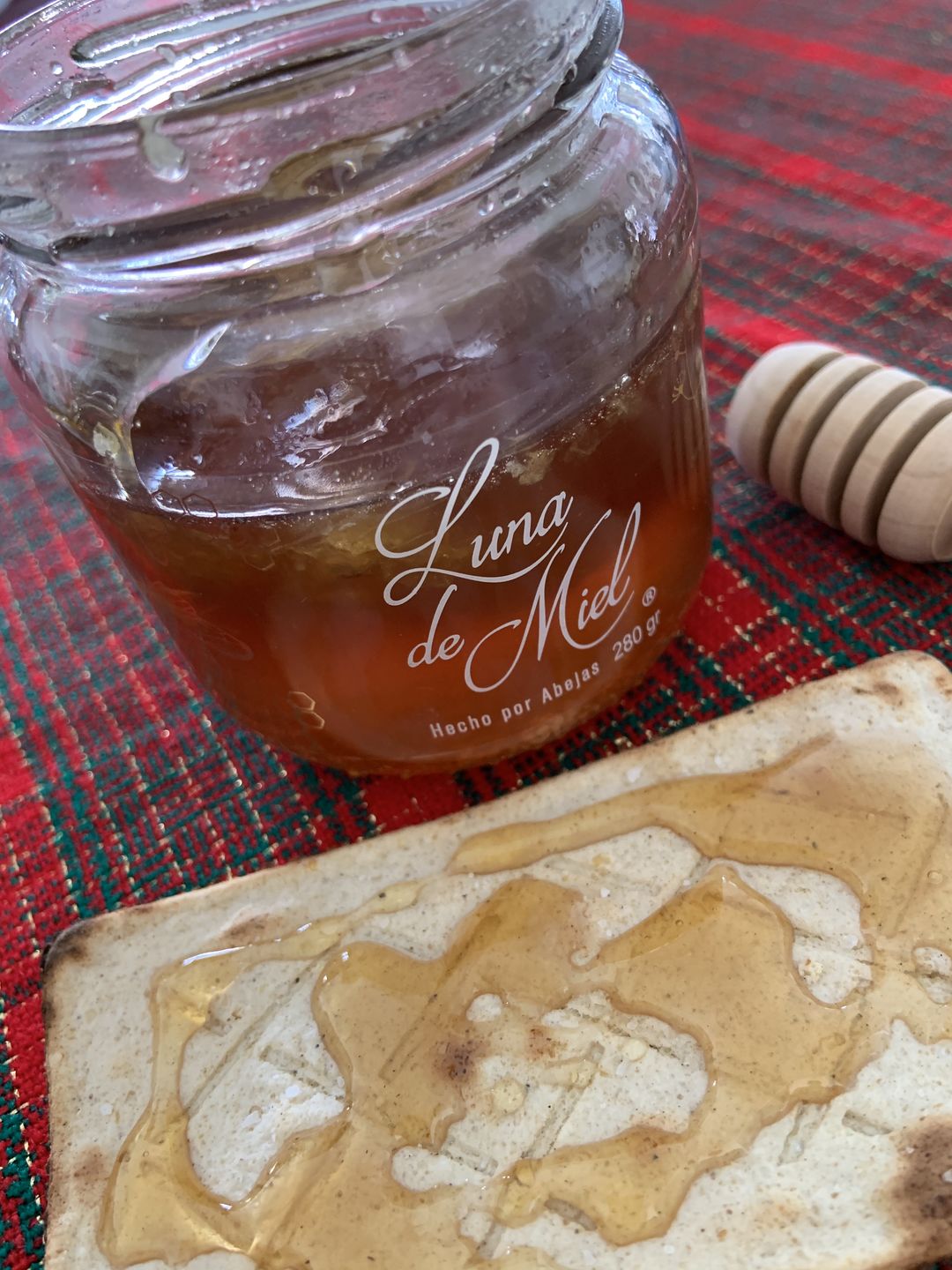 Customer photo review of Luna de miel con panal de abejas