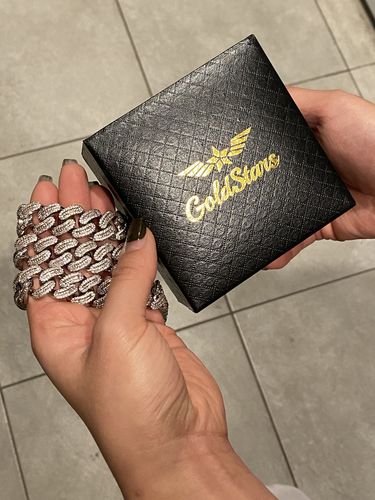 Customer photo review of "Super Stars" Diamond Chain and Bracelet Bundle 16mm