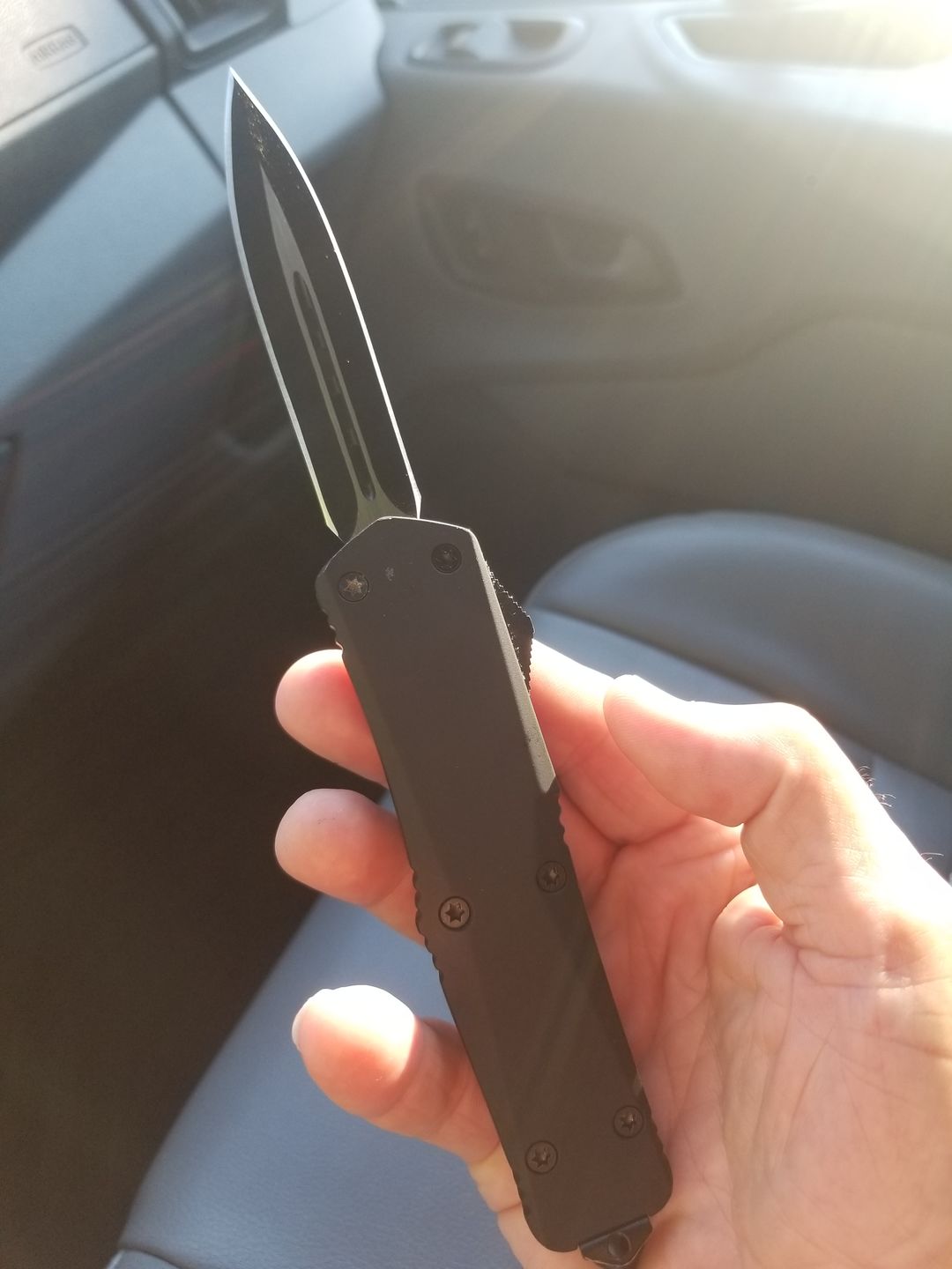 Customer photo review of Medium Black VF-1 D/A OTF (Multiple Blade Styles Available)