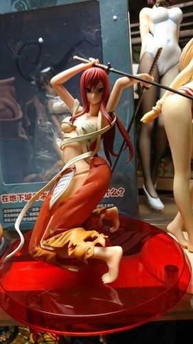 Customer photo review of Figurine Fairy Tail Erza Scarlett 27cm