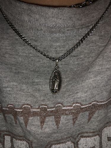 Customer photo review of f+s "st.mary" pendant & necklace