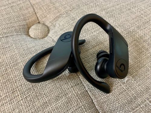 Customer photo review of Powerbeats Pro
