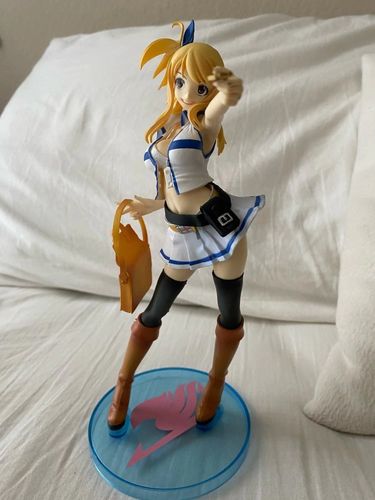 Customer photo review of Figurine Fairy Tail Lucy Heartfilia 20cm