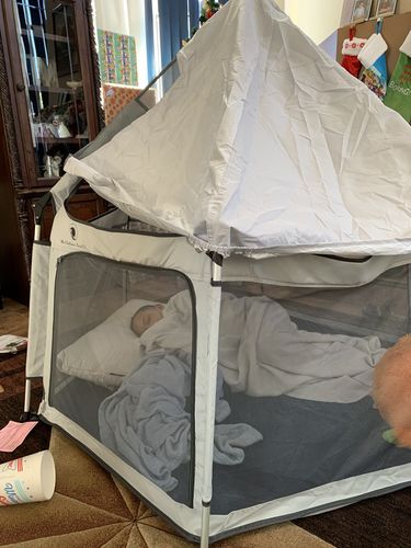 Customer photo review of Pop N' Go® Playpen