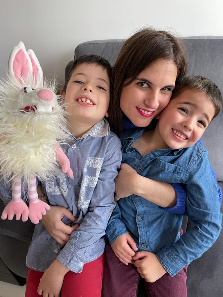 Customer photo review of Lapin Blanc Marionnette