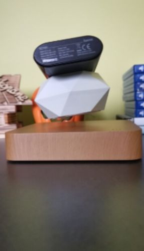 Vaso com Levitação Magnética
