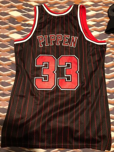 Customer photo review of PIPPEN Scottie (Noir et rouge 1995-96) Haute Qualité