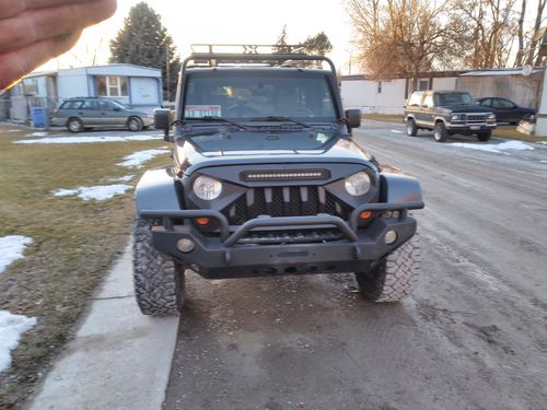 Customer photo review of Gladiator Grille w/ LED Off-Road Lights ( 07 - 18 Jeep Wrangler JK )