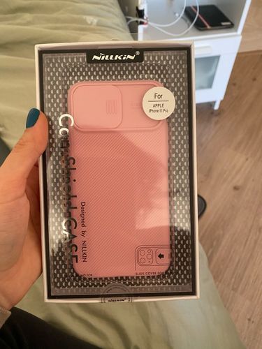 Customer photo review of Anti-Spy iPhone Case With Camera-Protection Slider For iPhone 11,  iPhone 11 Pro Max