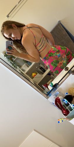 Customer photo review of Tropical Pink Booty Short